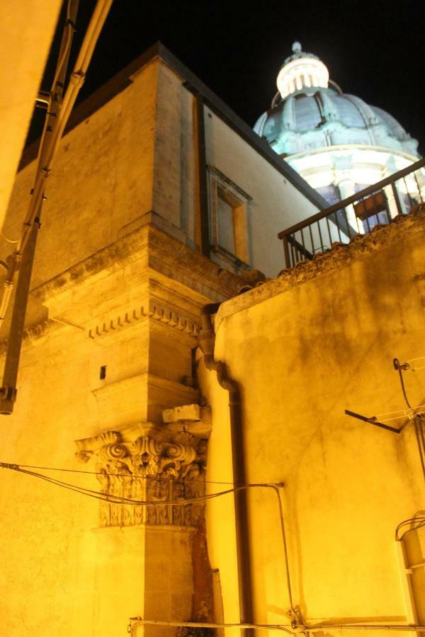 Specula Domus - Ibla Villa Ragusa Exterior foto